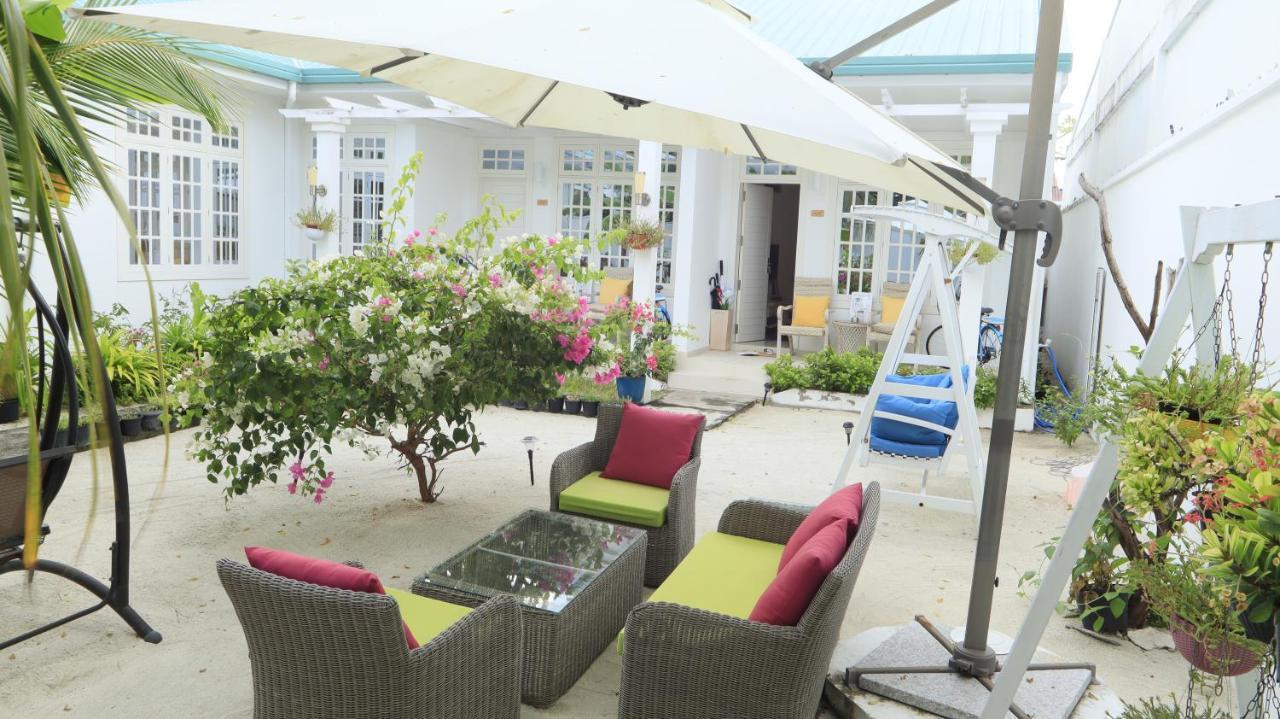 Fiyala Homestay Addu City Bagian luar foto