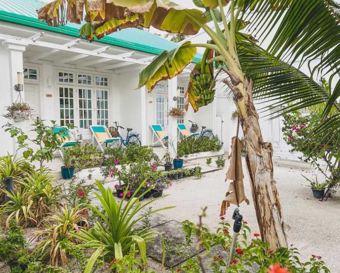 Fiyala Homestay Addu City Bagian luar foto
