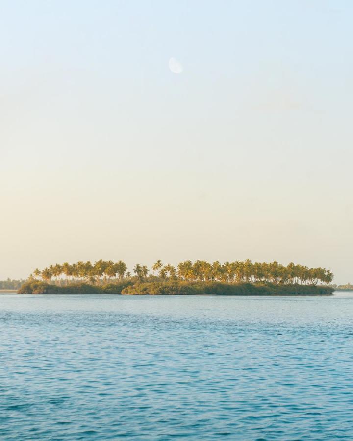 Fiyala Homestay Addu City Bagian luar foto